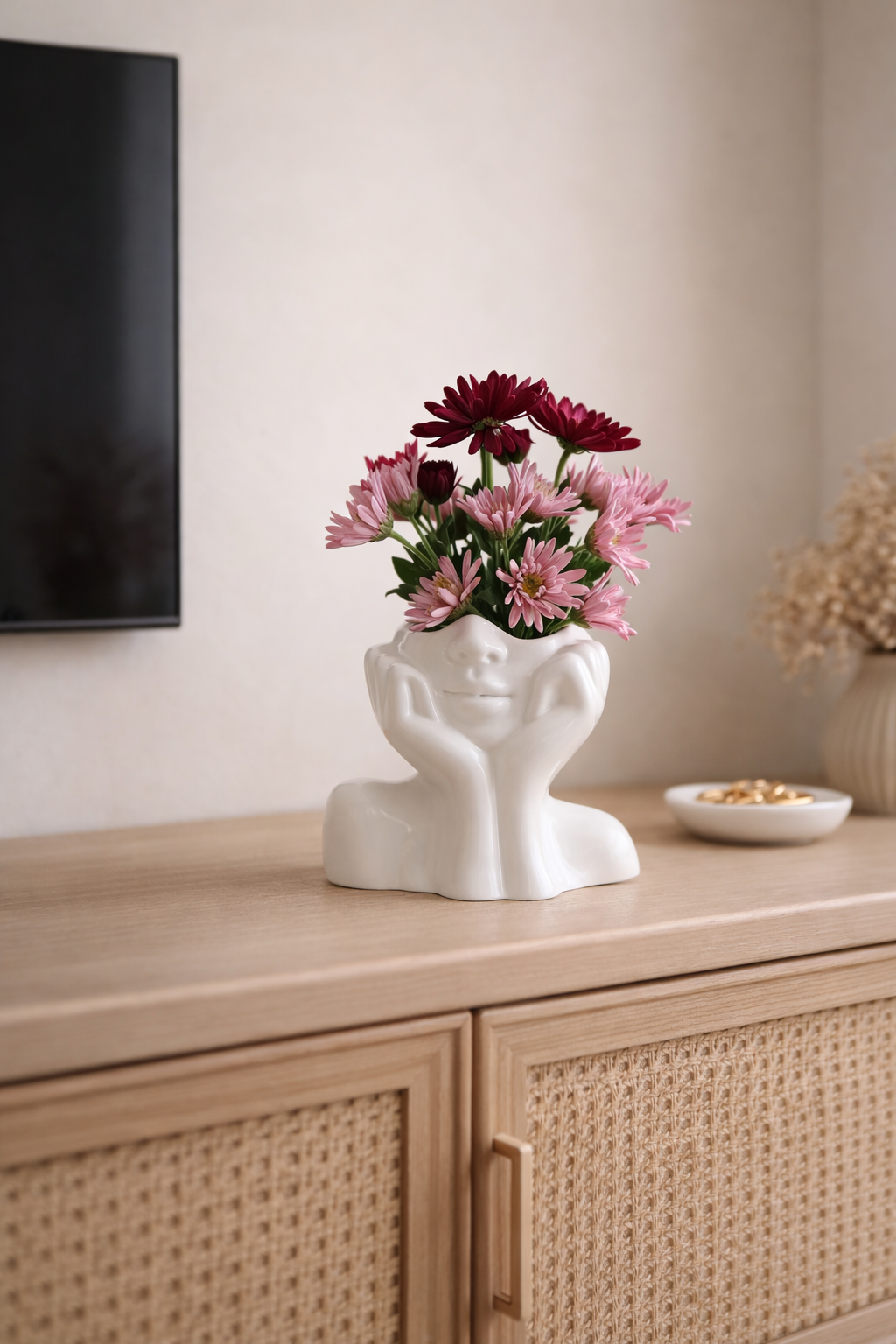 Flora Femme | Skulpturvase mit zeitloser Eleganz