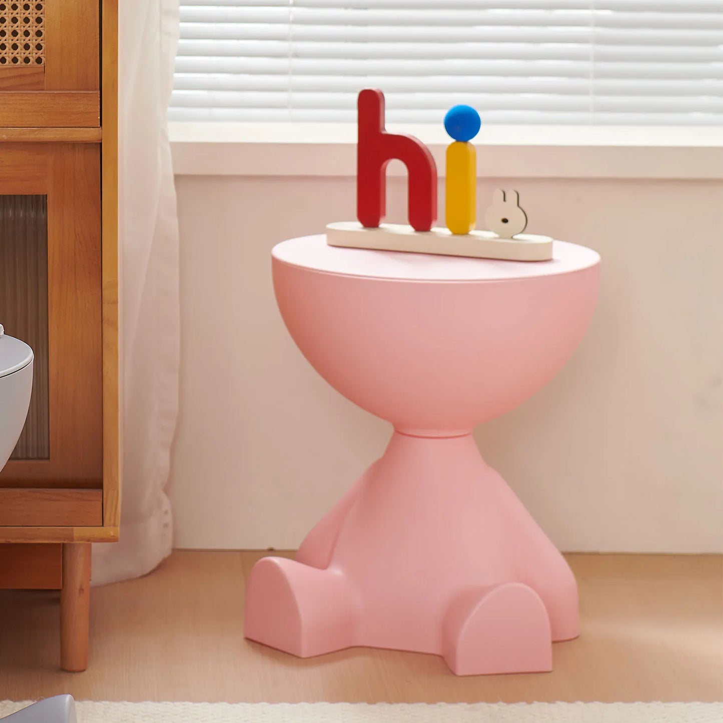 Belly | Skulpturaler Tisch mit modernem Charakter