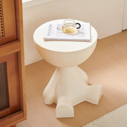 Belly | Skulpturaler Tisch mit modernem Charakter