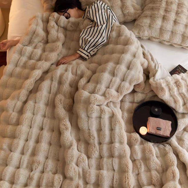 Nestique | Kuscheldecke mit zeitloser Wärme