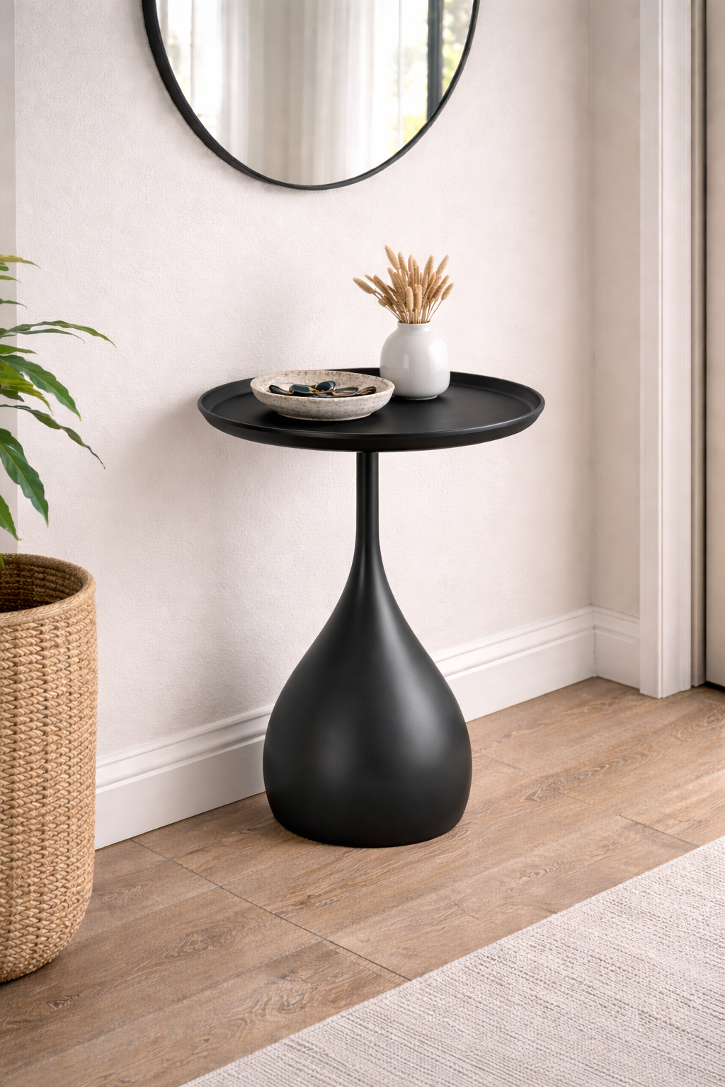 Janes | Moderner Beistelltisch mit stilvoller Balance
