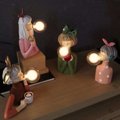 Leuchtende Schwestern | Künstlerische Tischlampe mit warmer Lichtatmosphäre