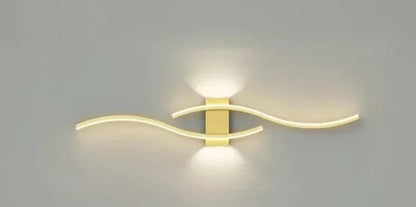 Noéline | Minimalistische Wandleuchte mit elegantem Wellendesign