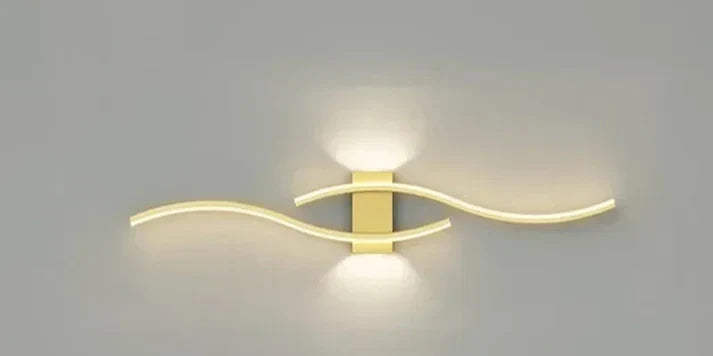 Noéline | Minimalistische Wandleuchte mit elegantem Wellendesign