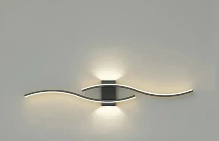 Noéline | Minimalistische Wandleuchte mit elegantem Wellendesign