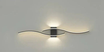 Noéline | Minimalistische Wandleuchte mit elegantem Wellendesign